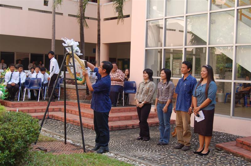 ../Picture/2552/DSC_0044 (Medium).JPG